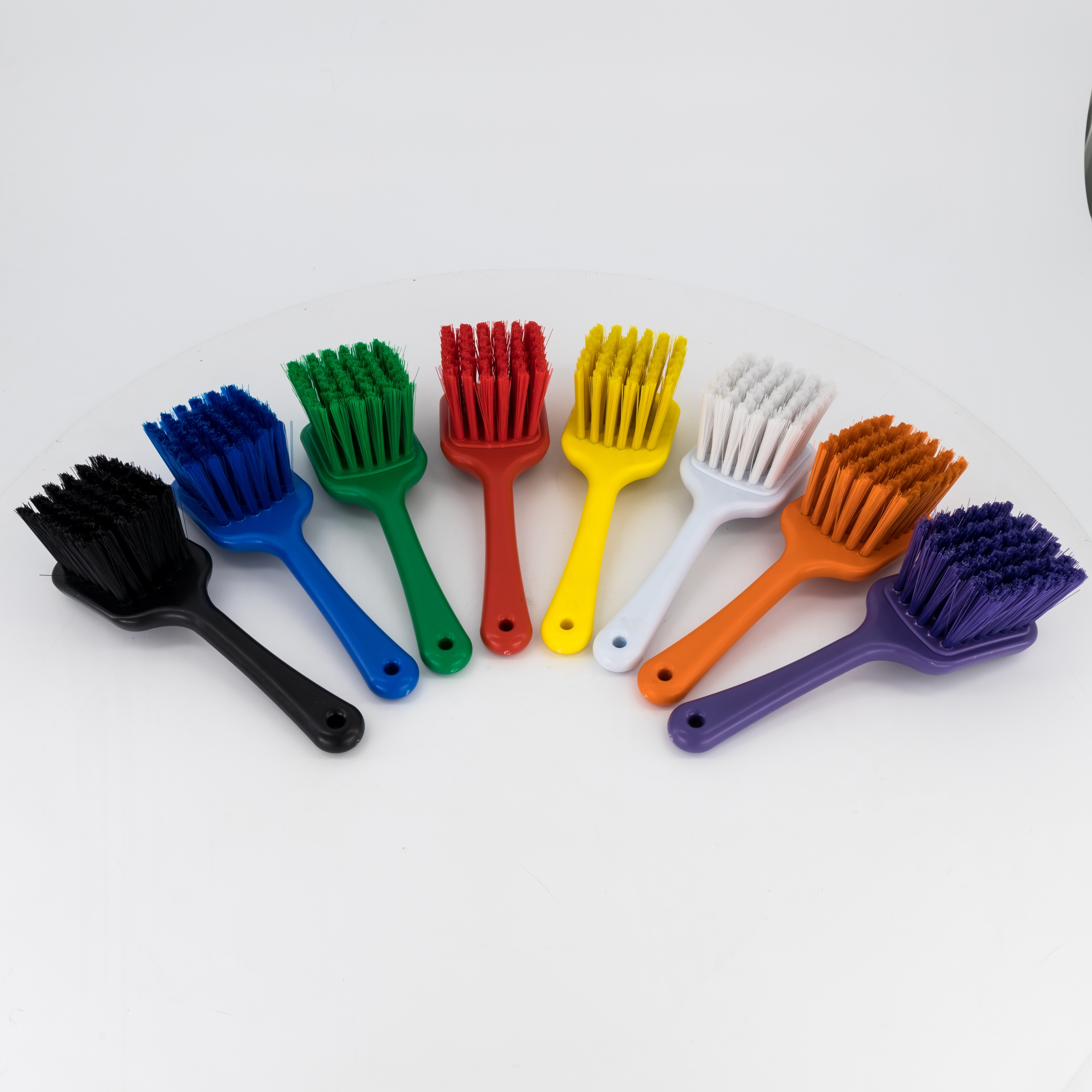 PRISM® SHORT HANDLE SCRUB | SOFT BRISTLE